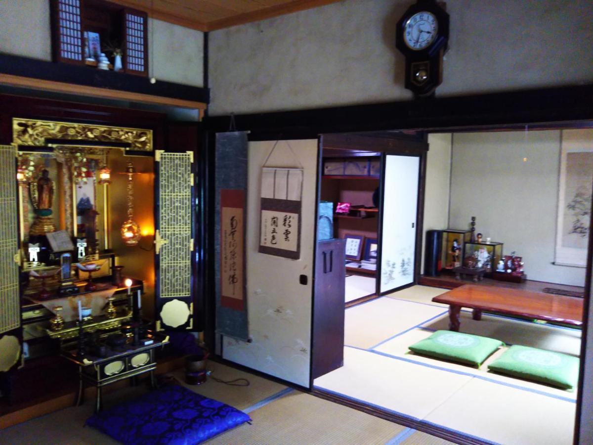 ゲストハウス「古民家の宿梨本軒」 Takayama (Nagano) Ngoại thất bức ảnh
